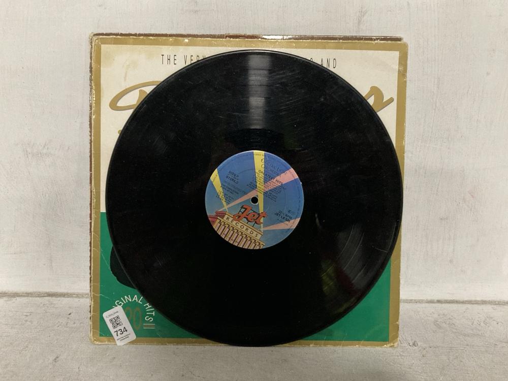 Lot 734  
            Chesterfield SR46 - Parcel Delivery Only 

                
5 X ASSORTED VINYLS TO INCLUDE ELECTRIC LIGHT ORCHESTRA JET RECORDS VINYL (LOCATI...