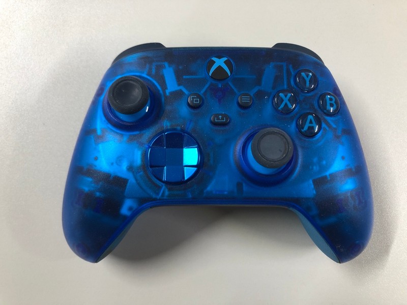 Lot 16  
            Nottingham SR1 - Delivery Only 

                
XBOX WIRELESS CONTROLLER - SKY CIPHER EDITION - ORIGINAL RRP - £74.99