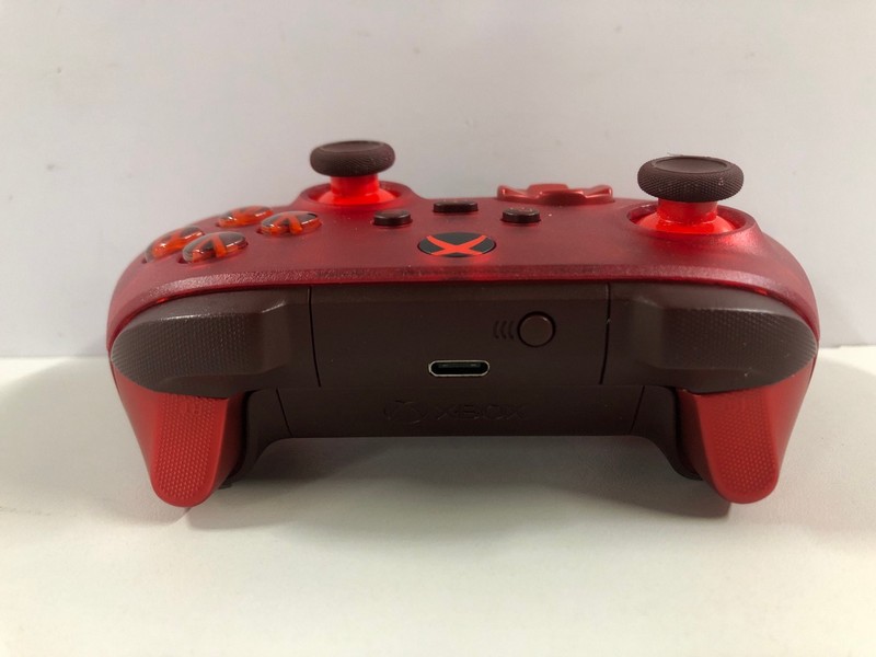 Lot 17  
            Nottingham SR1 - Delivery Only 

                
XBOX WIRELESS CONTROLLER - PULSE CIPHER EDITION - ORIGINAL RRP - £74.99