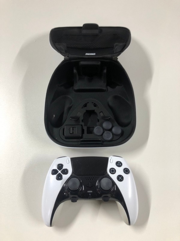 Lot 25  
            Nottingham SR1 - Delivery Only 

                
PLAYSTATION DUAL SENSE EDGE WIRELESS CONTROLLER FOR PS5 - WHITE - ORIGINAL RRP - ...