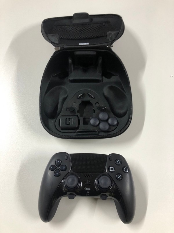 Lot 29  
            Nottingham SR1 - Delivery Only 

                
PLAYSTATION DUAL SENSE EDGE WIRELESS CONTROLLER FOR PS5 - BLACK - ORIGINAL RRP - ...