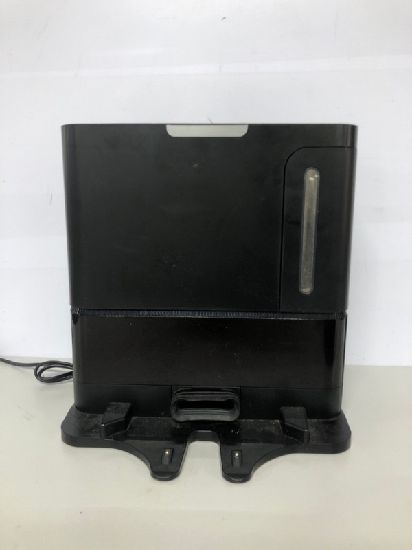 Lot 2  
            Nottingham SR1 - Delivery Only 

                
SHARK MATRIX PLUS 2-IN-1 MOP AND VACUUM ROBOTIC VACUUM CLEANER WITH SELF EMPTYING...