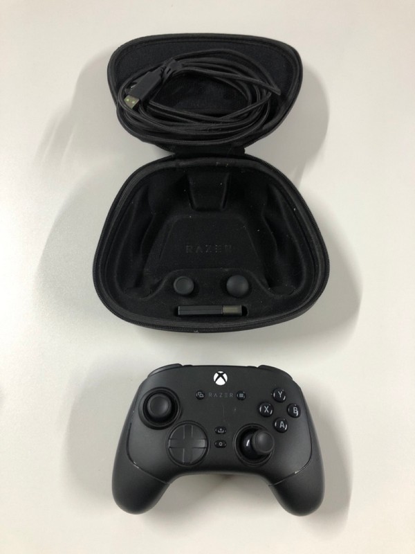 Lot 32  
            Nottingham SR1 - Delivery Only 

                
RAZER WOLVERINE V3 PRO WIRELESS GAMING CONTROLLER (XBOX & PC) - BLACK - ORIGINAL ...