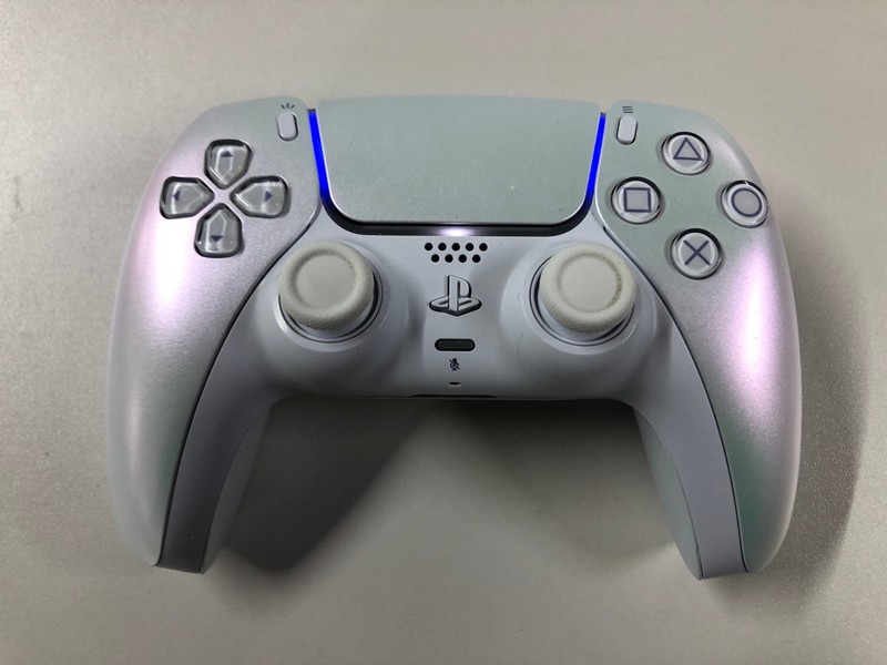 Lot 38  
            Nottingham SR1 - Delivery Only 

                
PLAYSTATION 5 DUAL SENSE WIRELESS CONTROLLER - CHROMA PEARL - ORIGINAL RRP - £74.99