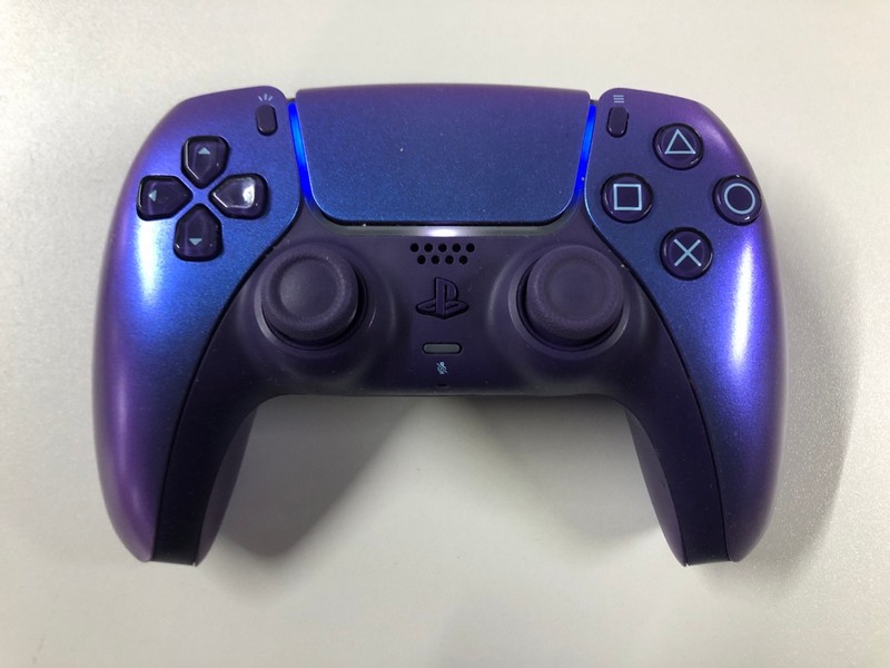 Lot 40  
            Nottingham SR1 - Delivery Only 

                
PLAYSTATION 5 DUAL SENSE WIRELESS CONTROLLER - CHROMA INDIGO - ORIGINAL RRP - £74.99