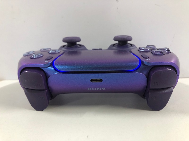 Lot 42  
            Nottingham SR1 - Delivery Only 

                
PLAYSTATION 5 DUAL SENSE WIRELESS CONTROLLER - CHROMA INDIGO - ORIGINAL RRP - £74.99