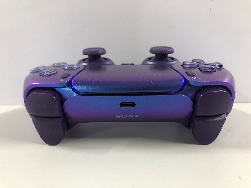 Lot 45  
            Nottingham SR1 - Delivery Only 

                
PLAYSTATION 5 DUAL SENSE WIRELESS CONTROLLER - CHROMA INDIGO - ORIGINAL RRP - £74.99