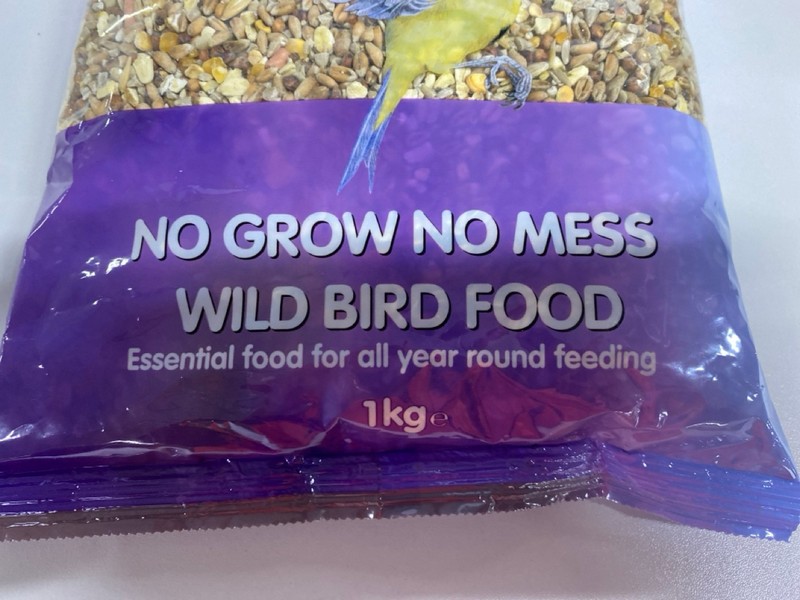 Lot 470  
            Nottingham SR1 - Delivery Only 

                
BOX OF EXTRA SELECT WILD BIRD FOOD PACKS - 1KG PER PACK - BBD - 03/01/2026