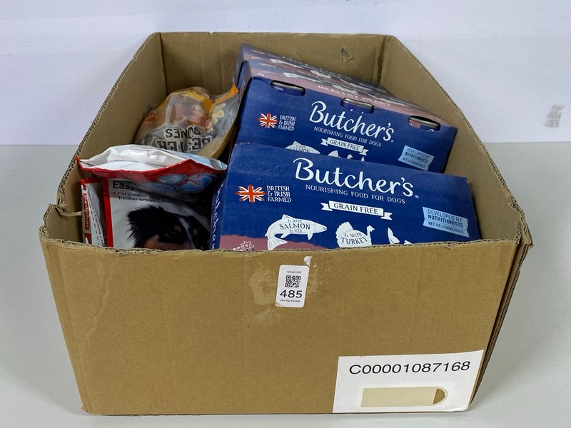 Lot 485  
            Nottingham SR1 - Delivery Only 

                
BOX OF VARIOUS PET ITEMS INC. BEAPHAR FRESH BREATH DOG TREATS - BBD - 25/10/2025