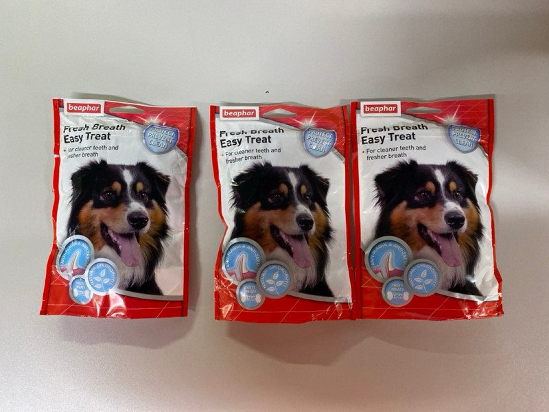 Lot 486  
            Nottingham SR1 - Delivery Only 

                
BOX OF VARIOUS PET ITEMS INC. BEAPHAR FRESH BREATH DOG TREATS - BBD - 25/10/2025