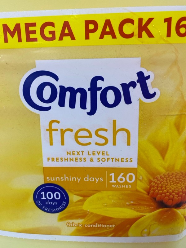 Lot 495  
            Nottingham SR1 - Delivery Only 

                
3 X COMFORT FRESH FABRIC CONDITIONER XXL MEGA PACK - SUNSHINY DAYS SCENTED - 160 ...