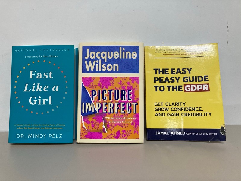 Lot 498  
            Nottingham SR1 - Delivery Only 

                
BOX OF VARIOUS BOOKS INC. APHEX TVVIN - A DISCO POGO TRIBUTE