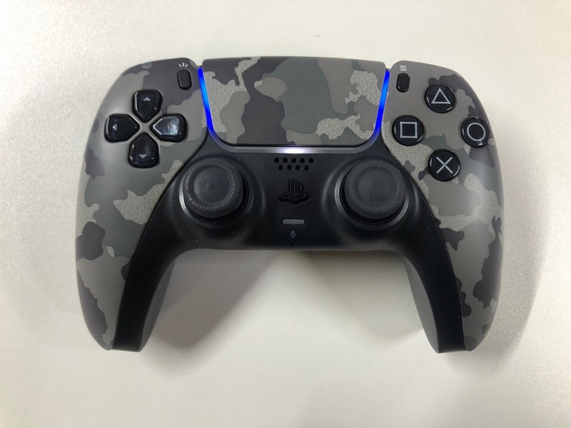 Lot 49  
            Nottingham SR1 - Delivery Only 

                
PLAYSTATION 5 DUAL SENSE WIRELESS CONTROLLER - GREY CAMO - ORIGINAL RRP - £74.99