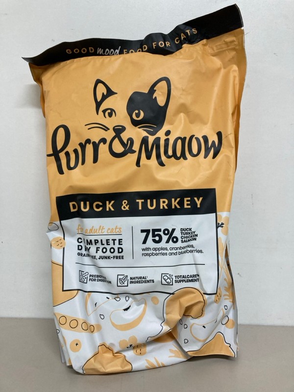 Lot 500  
            Nottingham SR1 - Delivery Only 

                
BOX OF VARIOUS PET ITEMS INC. WHISKAS CAT FOOD - CHICKEN FLAVOURED - BBD - 10/04/...