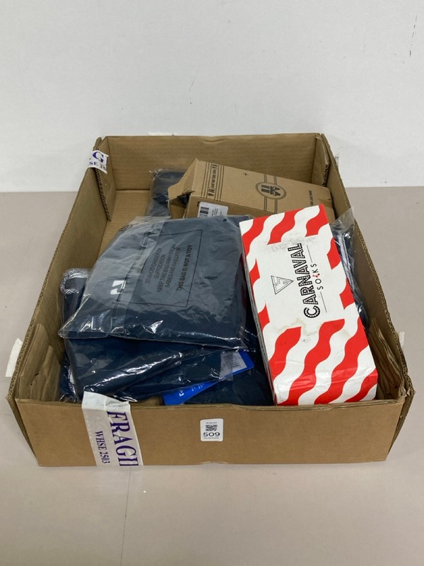 Lot 509  
            Nottingham SR1 - Delivery Only 

                
BOX OF VARIOUS ITEMS INC. RIPT SWIMWEAR - BOYS PLAIN SWIM SHORTS - SIZE UK 11/12