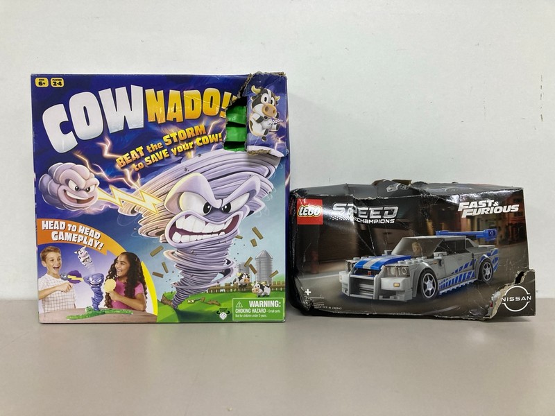 Lot 522  
            Nottingham SR1 - Delivery Only 

                
BOX OF VARIOUS TOYS/GAMES INC. COWNADO GAME