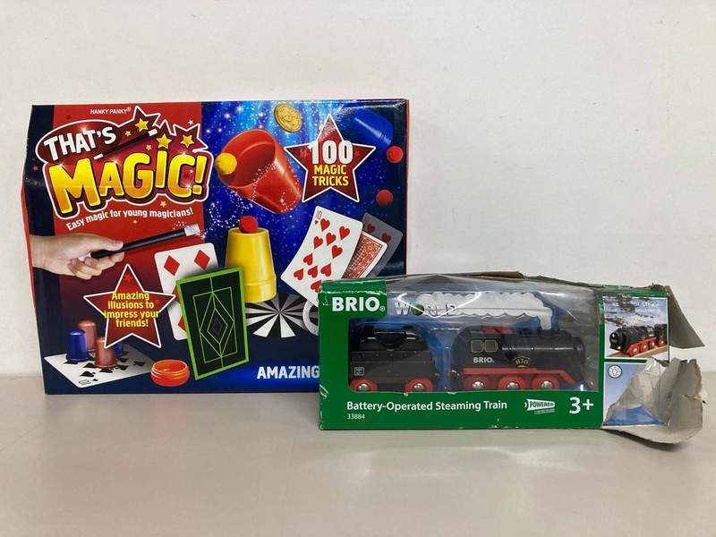 Lot 523  
            Nottingham SR1 - Delivery Only 

                
BOX OF VARIOUS TOYS/GAMES INC. MINECRAFT STRETCHY CHARACTERS - ENDERMAN