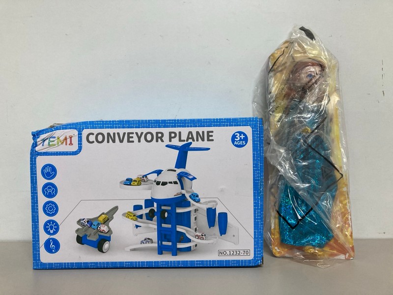 Lot 527  
            Nottingham SR1 - Delivery Only 

                
BOX OF VARIOUS TOYS/GAMES INC. LEGO FORTNITE DURR BURGER