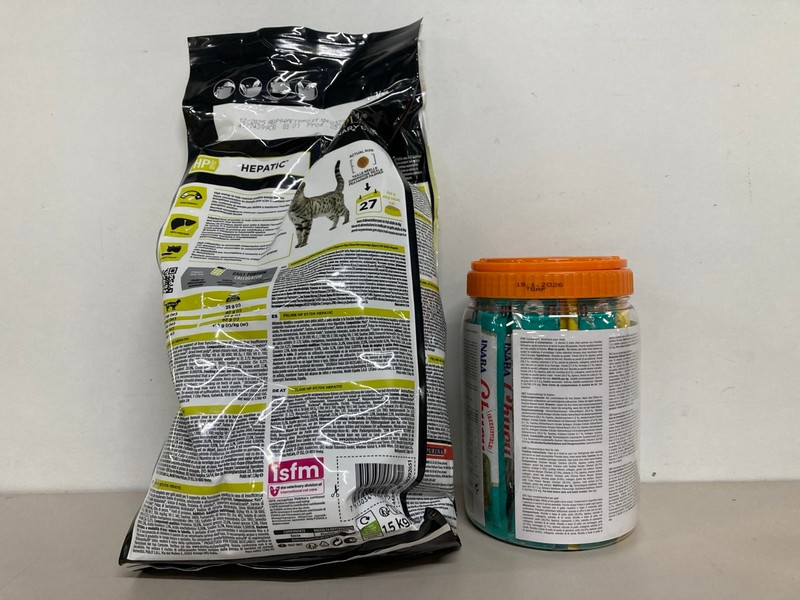 Lot 528  
            Nottingham SR1 - Delivery Only 

                
BOX OF VARIOUS PET ITEMS INC. CIAO CHURU CHICKEN VARIETIES CAT TREATS - BBD - 15/...