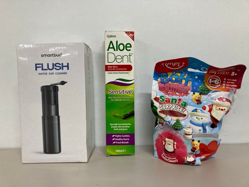 Lot 529  
            Nottingham SR1 - Delivery Only 

                
BOX OF VARIOUS ITEMS INC. JUST FOR MEN MOUSTACHE & BEARD BRUSH