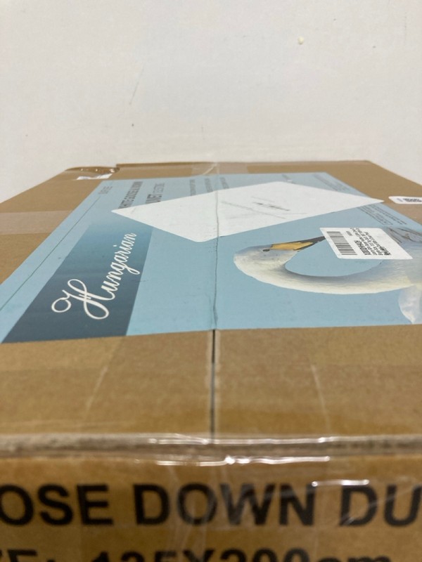 Lot 531  
            Nottingham SR1 - Delivery Only 

                
KINGARIAN WHITE GOOSE & DOWN DUVET