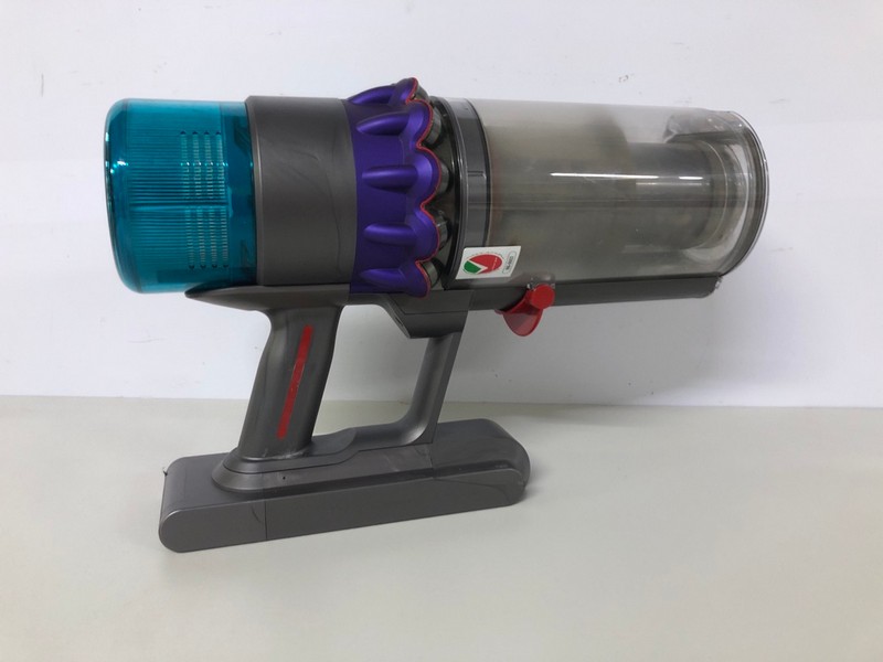 Lot 542  
            Nottingham SR1 - Delivery Only 

                
2 X DYSON VACUUM CLEANERS