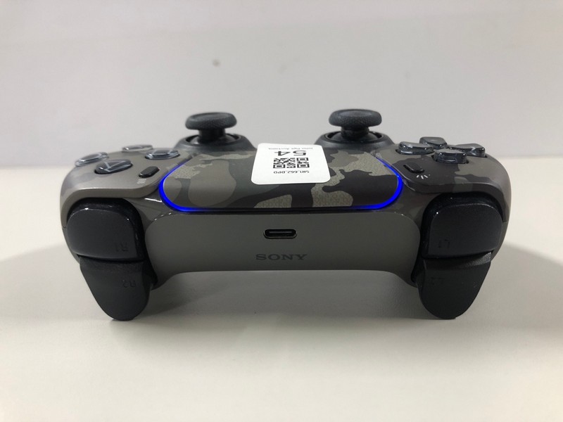 Lot 54  
            Nottingham SR1 - Delivery Only 

                
PLAYSTATION 5 DUAL SENSE WIRELESS CONTROLLER - GREY CAMO - ORIGINAL RRP - £74.99