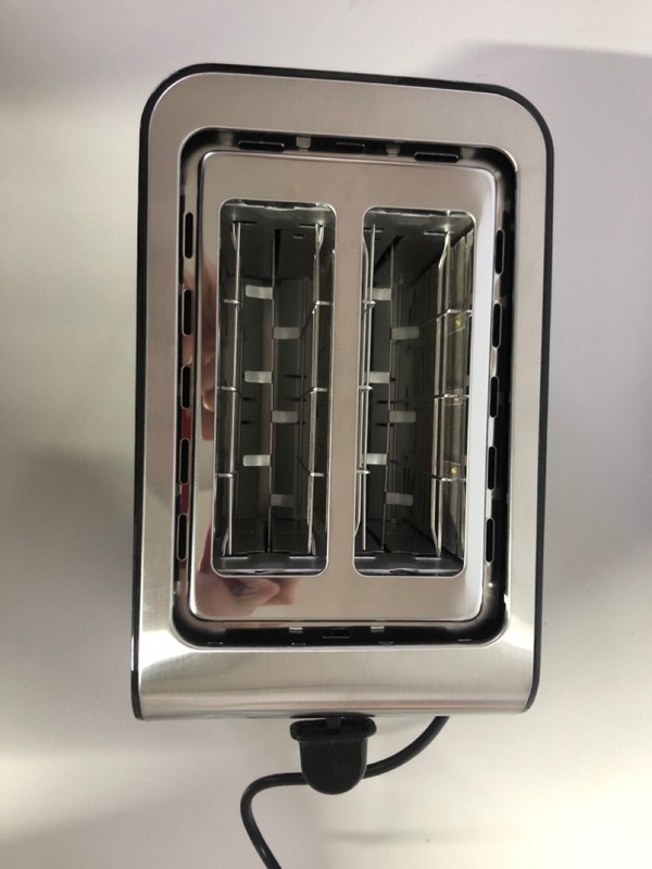 Lot 555  
            Nottingham SR1 - Delivery Only 

                
5 X VARIOUS LOGIK TOASTERS INC. 2-SLICE BLUE TOASTER