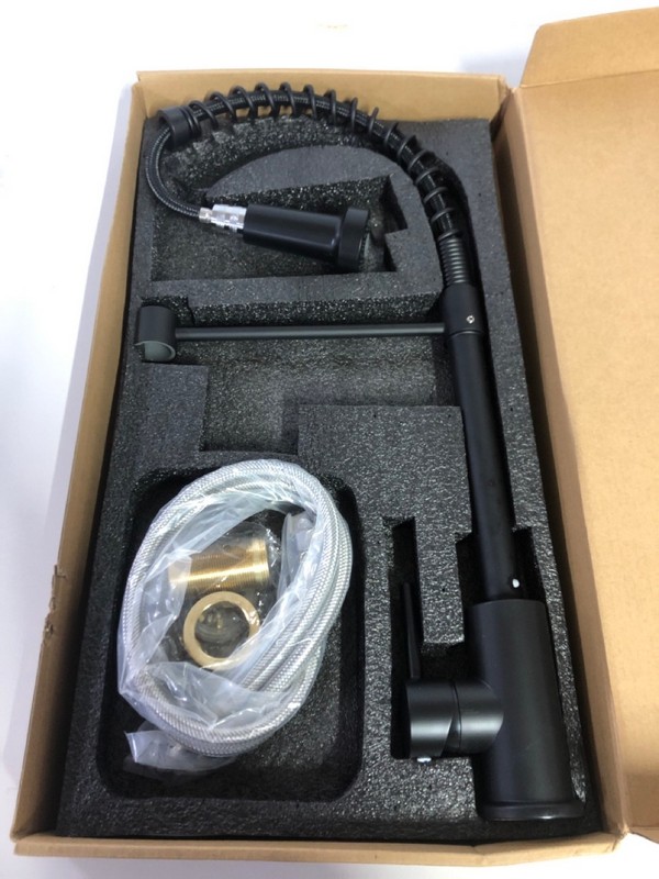 Lot 557  
            Nottingham SR1 - Delivery Only 

                
PULL-OUT KITCHEN TAP - MATT BLACK