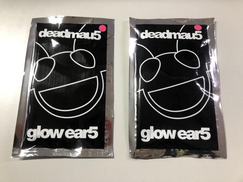Lot 564  
            Nottingham SR1 - Delivery Only 

                
BOX OF DEADMAU5 GLOWWEAR 5