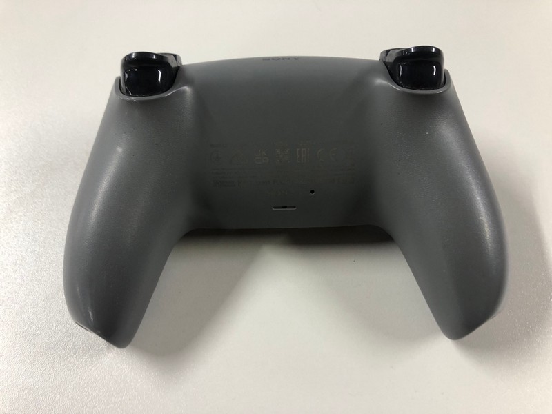 Lot 56  
            Nottingham SR1 - Delivery Only 

                
PLAYSTATION 5 DUAL SENSE WIRELESS CONTROLLER - GREY CAMO - ORIGINAL RRP - £74.99