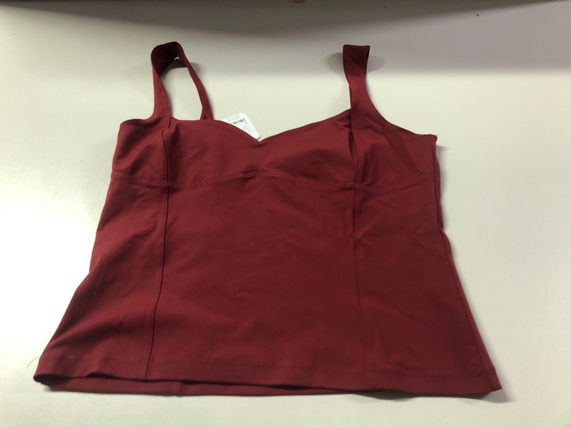 Lot 575  
            Nottingham SR1 - Delivery Only 

                
BOX OF VARIOUS CLOTHING - MULTIPLE SIZES - MULTIPLE COLOURS