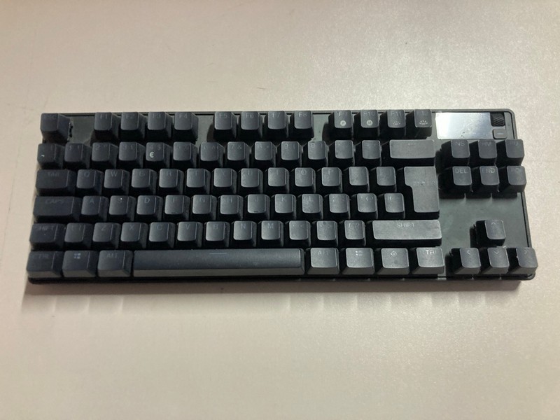 Lot 586  
            Nottingham SR1 - Delivery Only 

                
STEELSERIES APEX PRO TKL TENKEYLESS ESPORTS GAMING KEYBOARD - ORIGINAL RRP.£199