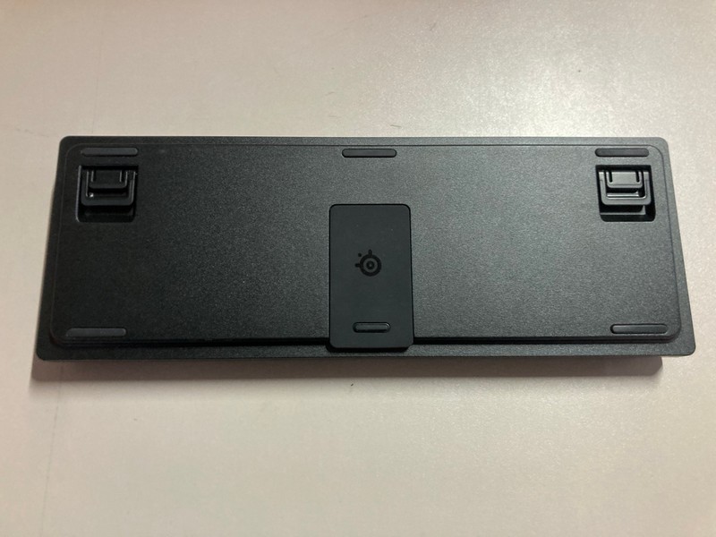 Lot 586  
            Nottingham SR1 - Delivery Only 

                
STEELSERIES APEX PRO TKL TENKEYLESS ESPORTS GAMING KEYBOARD - ORIGINAL RRP.£199