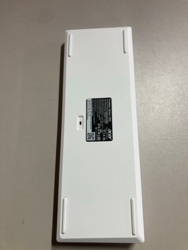 Lot 593  
            Nottingham SR1 - Delivery Only 

                
3 X VARIOUS KEYBOARDS INC. PREDATOR AETHON 330