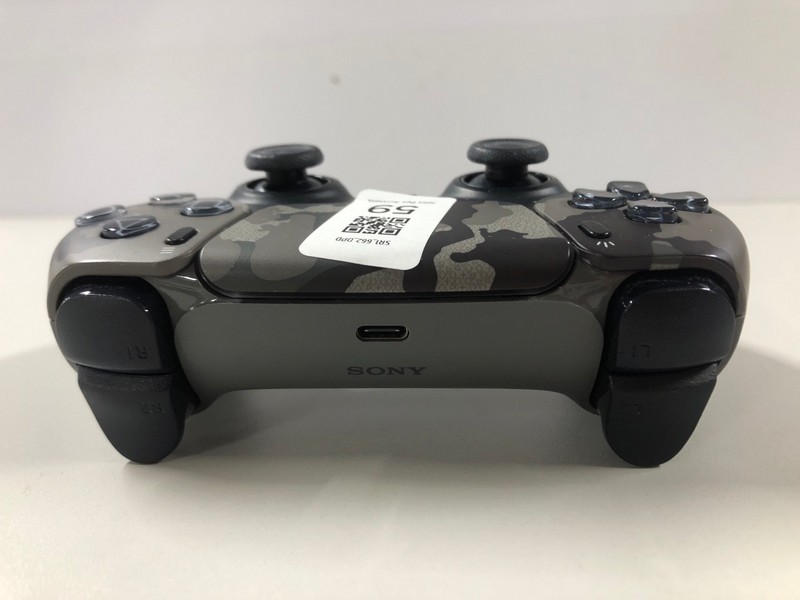 Lot 59  
            Nottingham SR1 - Delivery Only 

                
PLAYSTATION 5 DUAL SENSE WIRELESS CONTROLLER - GREY CAMO - ORIGINAL RRP - £74.99