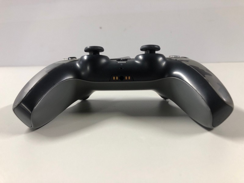 Lot 59  
            Nottingham SR1 - Delivery Only 

                
PLAYSTATION 5 DUAL SENSE WIRELESS CONTROLLER - GREY CAMO - ORIGINAL RRP - £74.99