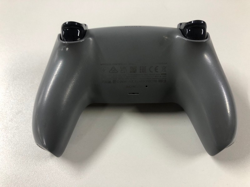 Lot 59  
            Nottingham SR1 - Delivery Only 

                
PLAYSTATION 5 DUAL SENSE WIRELESS CONTROLLER - GREY CAMO - ORIGINAL RRP - £74.99