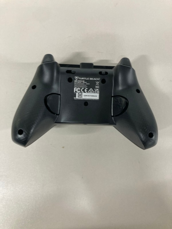 Lot 623  
            Nottingham SR1 - Delivery Only 

                
TURTLE BEACH AFTERGLOW WAVE WIRED RGB CONTROLLER (XBOX) - BLACK - ORIGINAL RRP - ...