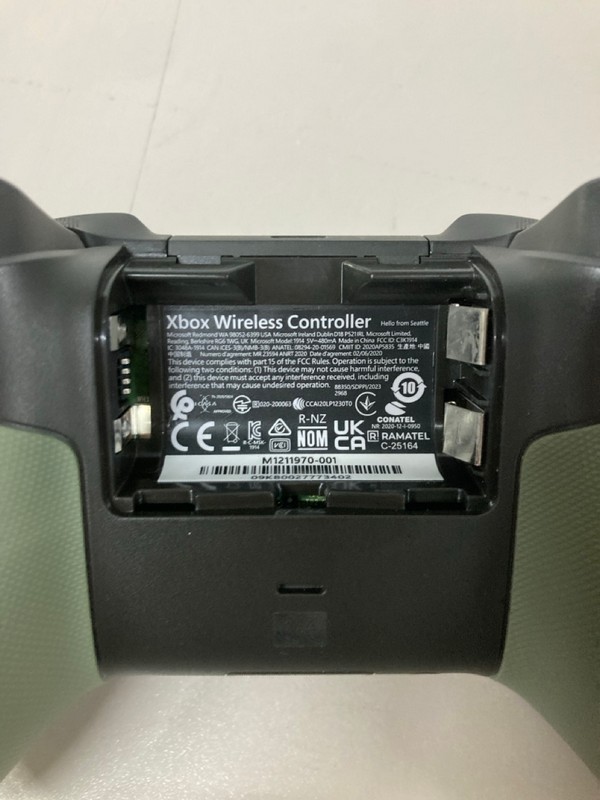 Lot 626  
            Nottingham SR1 - Delivery Only 

                
XBOX WIRELESS CONTROLLER - NOCTURAL VAPOR EDITION - ORIGINAL RRP - £74.99