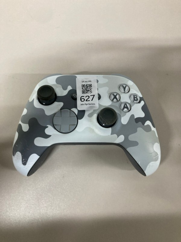 Lot 627  
            Nottingham SR1 - Delivery Only 

                
XBOX WIRELESS CONTROLLER - ARCTIC CAMO EDITION - ORIGINAL RRP - £74.99