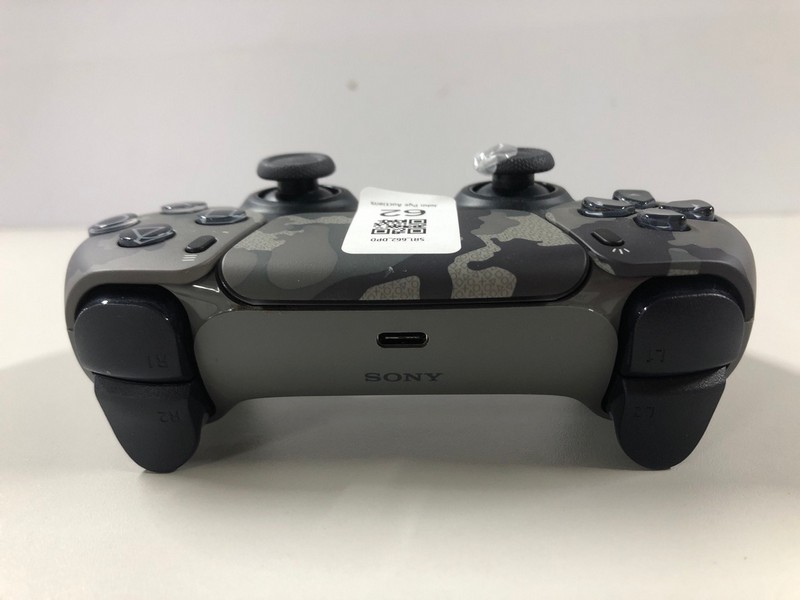 Lot 62  
            Nottingham SR1 - Delivery Only 

                
PLAYSTATION 5 DUAL SENSE WIRELESS CONTROLLER - GREY CAMO - ORIGINAL RRP - £74.99