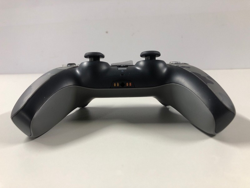 Lot 62  
            Nottingham SR1 - Delivery Only 

                
PLAYSTATION 5 DUAL SENSE WIRELESS CONTROLLER - GREY CAMO - ORIGINAL RRP - £74.99