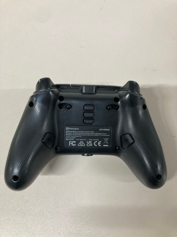 Lot 631  
            Nottingham SR1 - Delivery Only 

                
XBOX POWER A WIRED CONTROLLER - BLACK - ORIGINAL RRP - £24.99