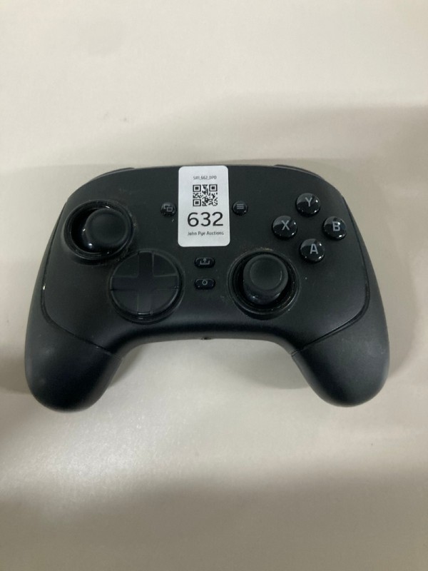 Lot 632  
            Nottingham SR1 - Delivery Only 

                
RAZER XBOX WIRELESS CONTROLLER - BLACK - MODEL UNKNOWN