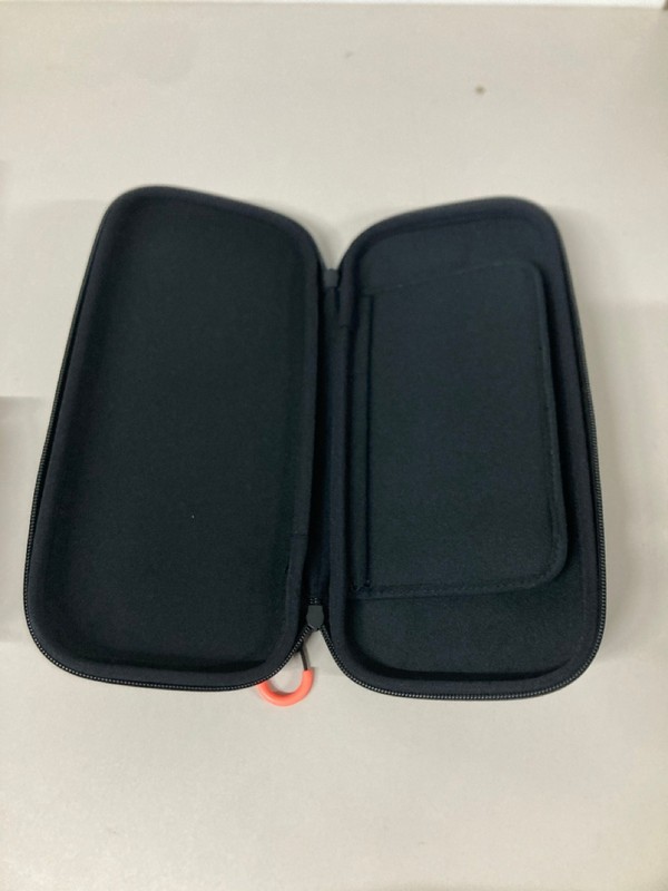 Lot 636  
            Nottingham SR1 - Delivery Only 

                
3 X NINTENDO SWITCH 2 CARRYING CASE WITH SCREEN PROTECTOR