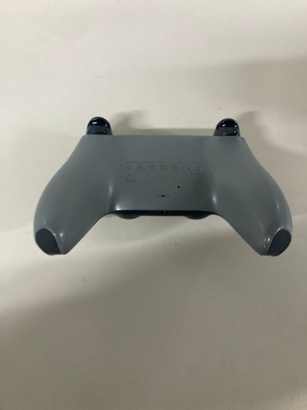 Lot 639  
            Nottingham SR1 - Delivery Only 

                
PLAYSTATION 5 DUAL SENSE WIRELESS CONTROLLER - GREY CAMO - ORIGINAL RRP - £74.99
