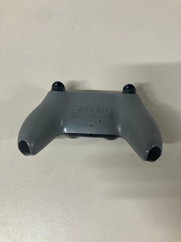 Lot 643  
            Nottingham SR1 - Delivery Only 

                
PLAYSTATION 5 DUAL SENSE WIRELESS CONTROLLER - GREY CAMO - ORIGINAL RRP - £74.99