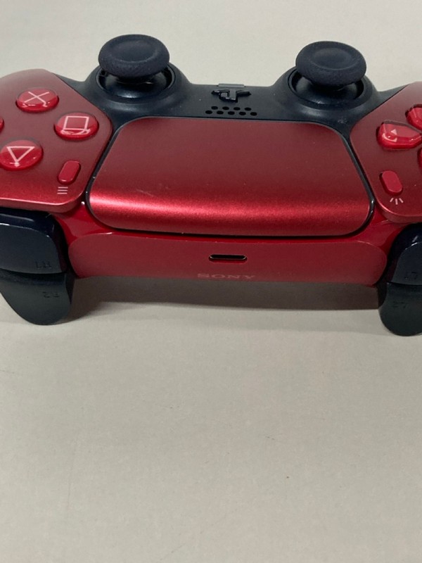 Lot 648  
            Nottingham SR1 - Delivery Only 

                
PLAYSTATION 5 DUAL SENSE WIRELESS CONTROLLER - VOLCANIC RED - ORIGINAL RRP - £74.99