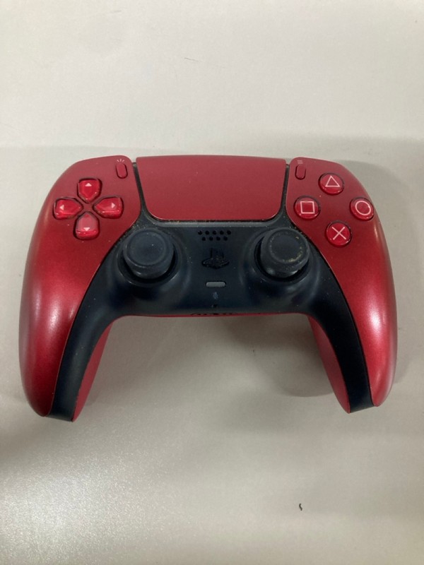 Lot 649  
            Nottingham SR1 - Delivery Only 

                
PLAYSTATION 5 DUAL SENSE WIRELESS CONTROLLER - VOLCANIC RED - ORIGINAL RRP - £74.99
